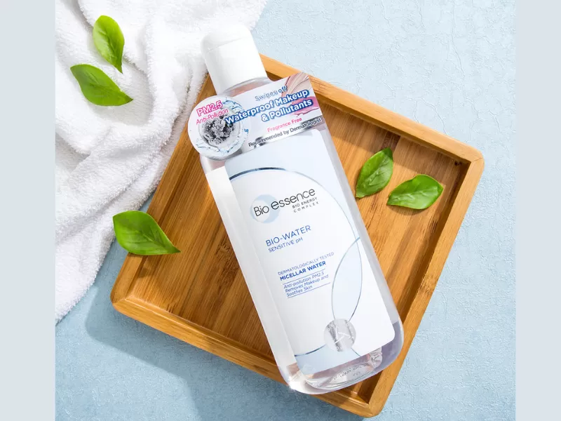 Nước Tẩy Trang Bio-essence Không Cồn Sạch Sâu Da 400ml