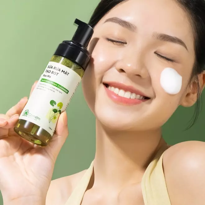 Sữa rửa mặt rau má tạo bọt Cỏ Mềm 150ml