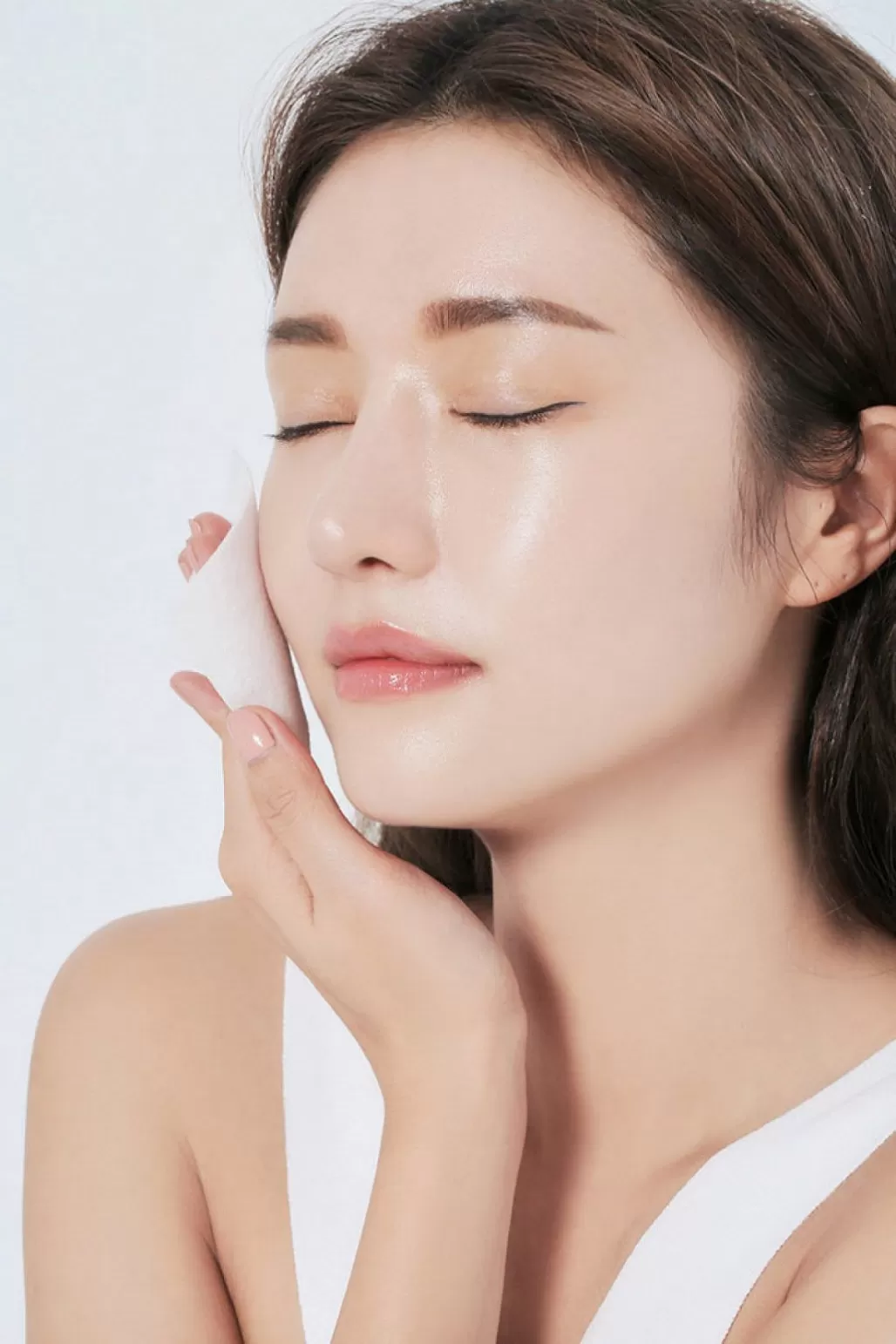 Da Bóng Dầu Và Da Bóng Khỏe – Đừng Nhầm Lẫn Khiến Skincare 